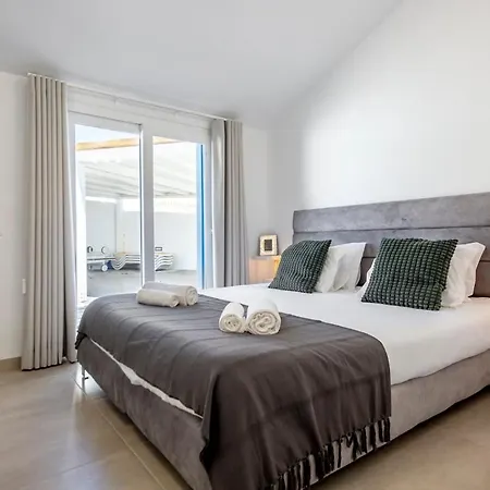 Beautiful With A Pool Vila Albufeira