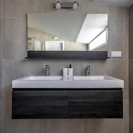 Villa Beautiful With A Pool *