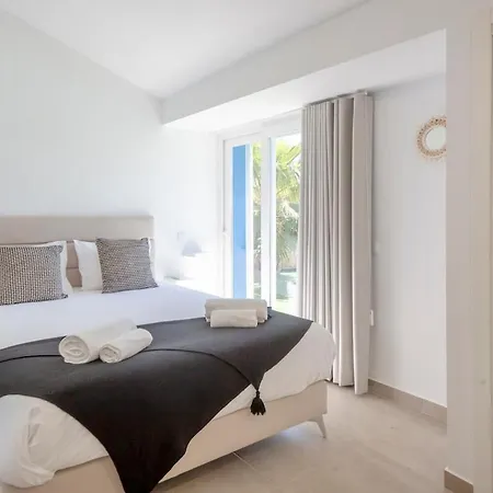 Βίλα Beautiful With A Pool *