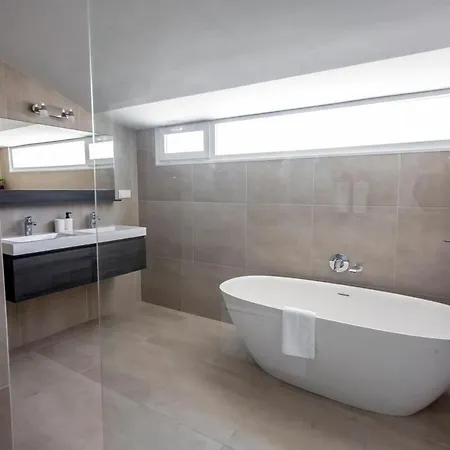 Beautiful With A Pool Βίλα *