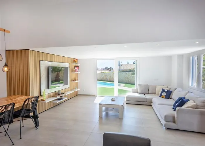 빌라 Beautiful With A Pool *