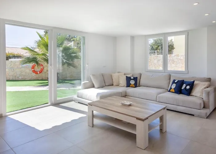 Beautiful With A Pool * 알부페이라