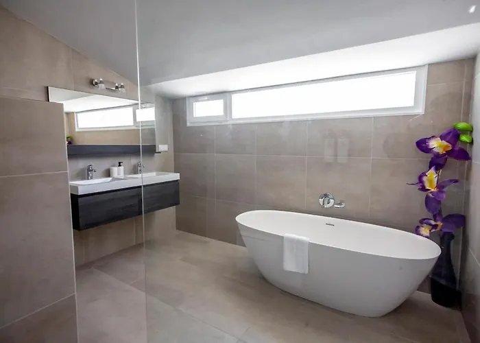 Beautiful With A Pool 빌라 *