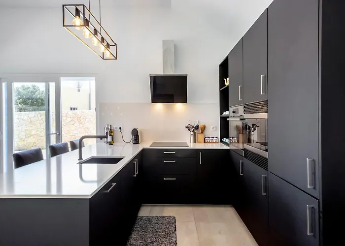 Beautiful With A Pool فيلة *