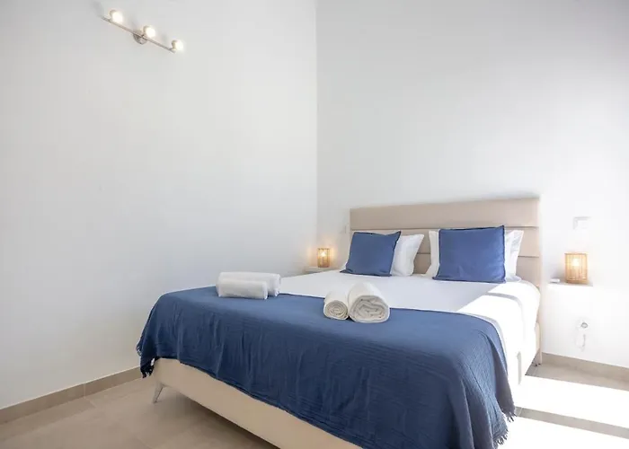 Beautiful With A Pool فيلة