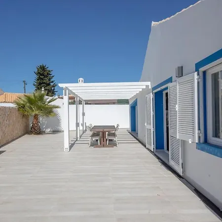 Beautiful With A Pool 别墅